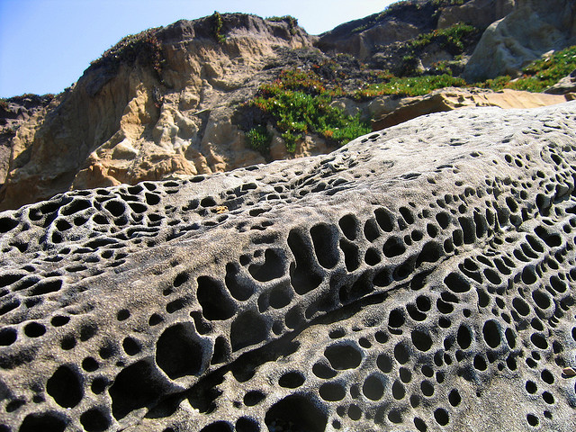 Les Taffoni , ces roches à érosion circulaire taffoni tafoni roches a erosion circulaire 9 taffoni-tafoni-roches-a-erosion-circulaire-9