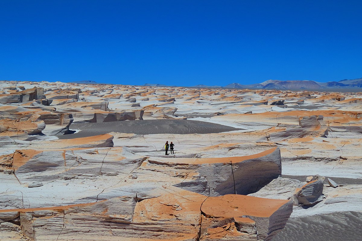 Les formations volcaniques de Campo de Piedra Pomez Campo de Piedra Pomez labyrinthe volcanique blanc 9 Campo-de-Piedra-Pomez-labyrinthe-volcanique-blanc-9