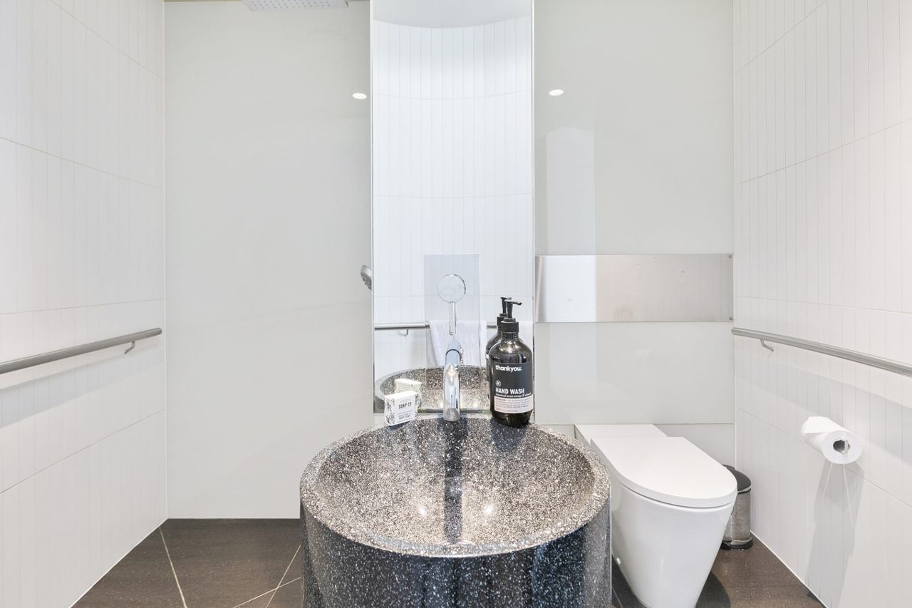 Pole House une maison flottant sur la falaise Pole House maison flottant sur la falaise australie 10 Pole-House-maison-flottant-sur-la-falaise-australie-10