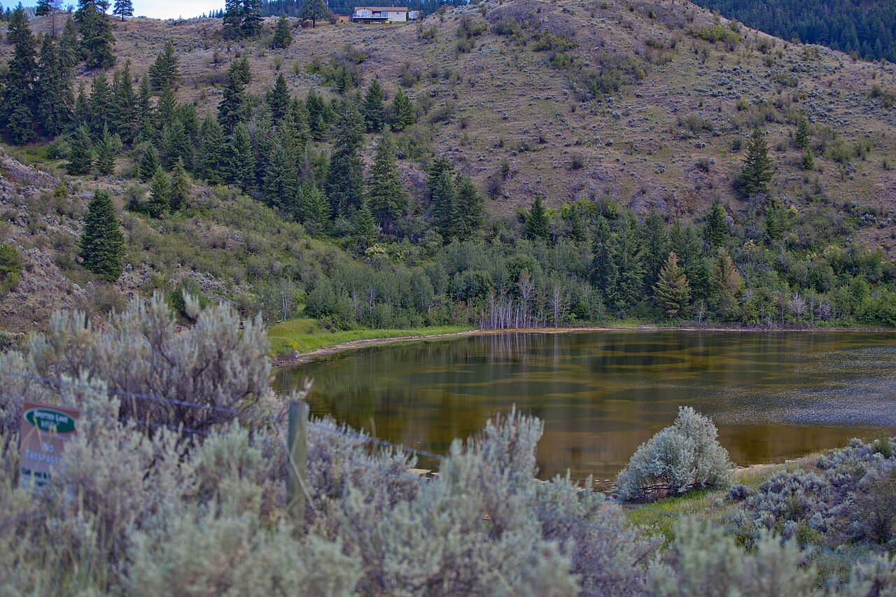 kɬlil̕xʷ ou Spotted Lake dans le territoire Syilx Okanagan kɬlil̕xʷ ou Spotted Lake dans le territoire Syilx Okanagan