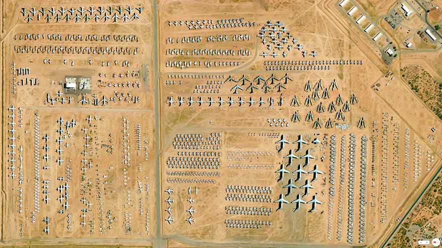 Des photos satellites qui changent la façon de voir le monde photo satellite google earth tucson maintenance avion photo-satellite-google-earth-tucson-maintenance-avion