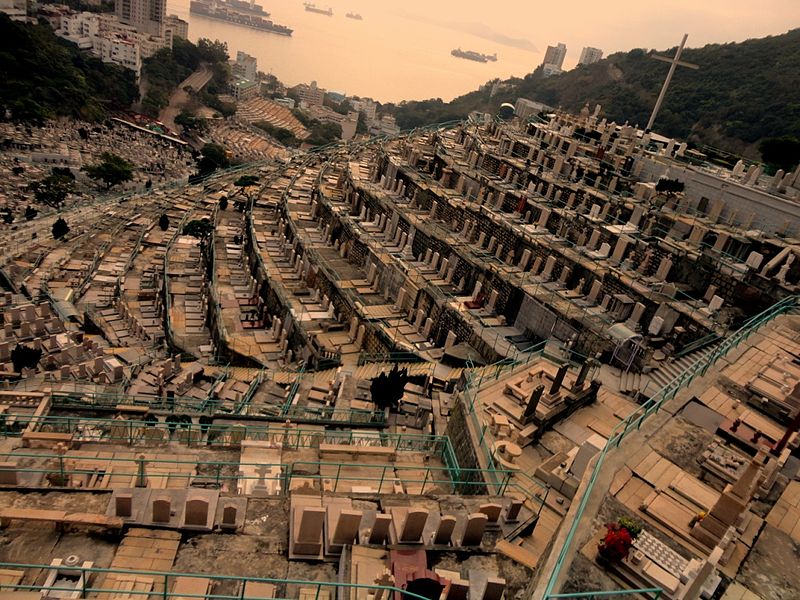 Pok Fu Lam le cimetière en terrasse de Hong-Kong pok ful am cimetiere en terrasse de hong kong 2 pok-ful-am-cimetiere-en-terrasse-de-hong-kong-2