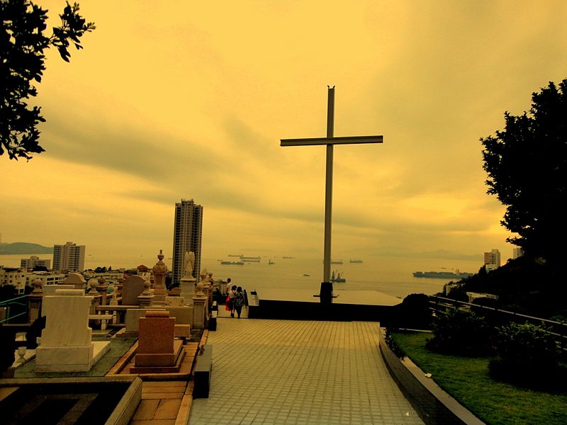Pok Fu Lam le cimetière en terrasse de Hong-Kong pok ful am cimetiere en terrasse de hong kong 4 pok-ful-am-cimetiere-en-terrasse-de-hong-kong-4