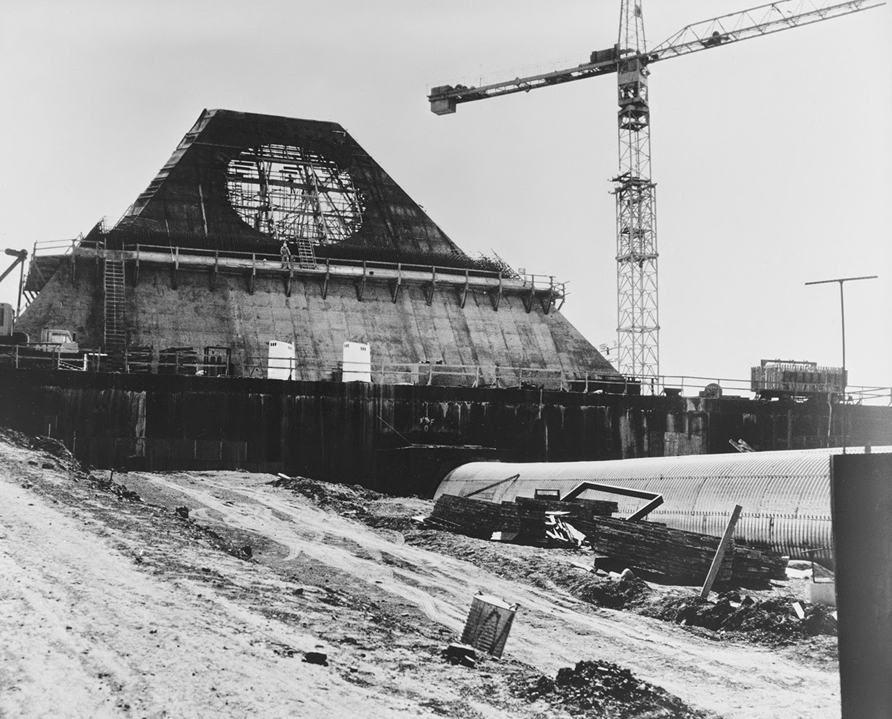 L'étrange pyramide du Stanley R. Mickelsen Safeguard Complex base militaire Stanley R Mickelsen pyramide radar 11 base-militaire-Stanley-R-Mickelsen-pyramide-radar-11