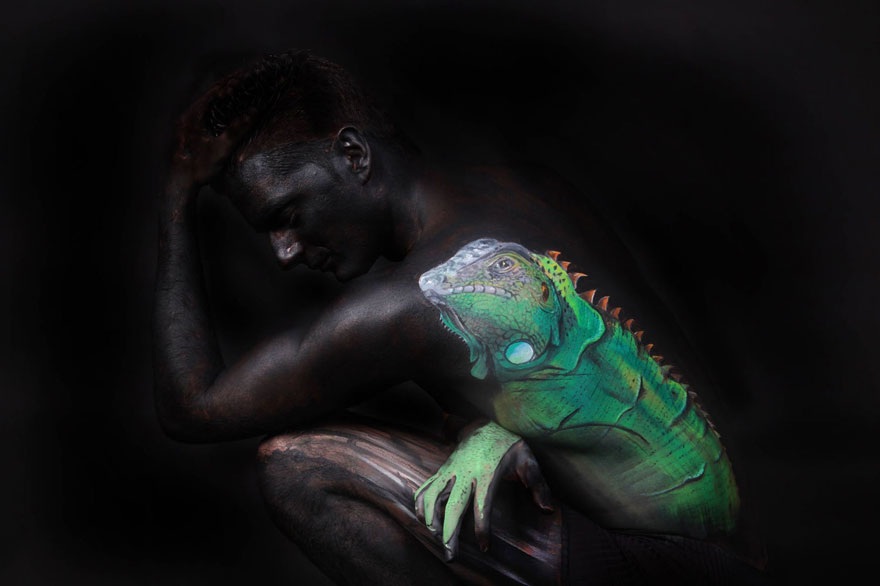 Les body-painting d'organes et d'animaux de Gesine Marwedel body painting organes animaux gesine marwedel 11 body-painting-organes-animaux-gesine-marwedel-11