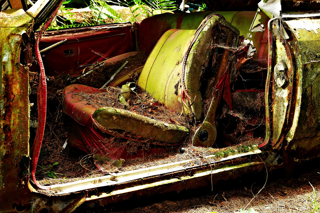 Le cimetière de voitures de Chatillon le cimetiere de voitures de chatillon 12 le-cimetiere-de-voitures-de-chatillon-12