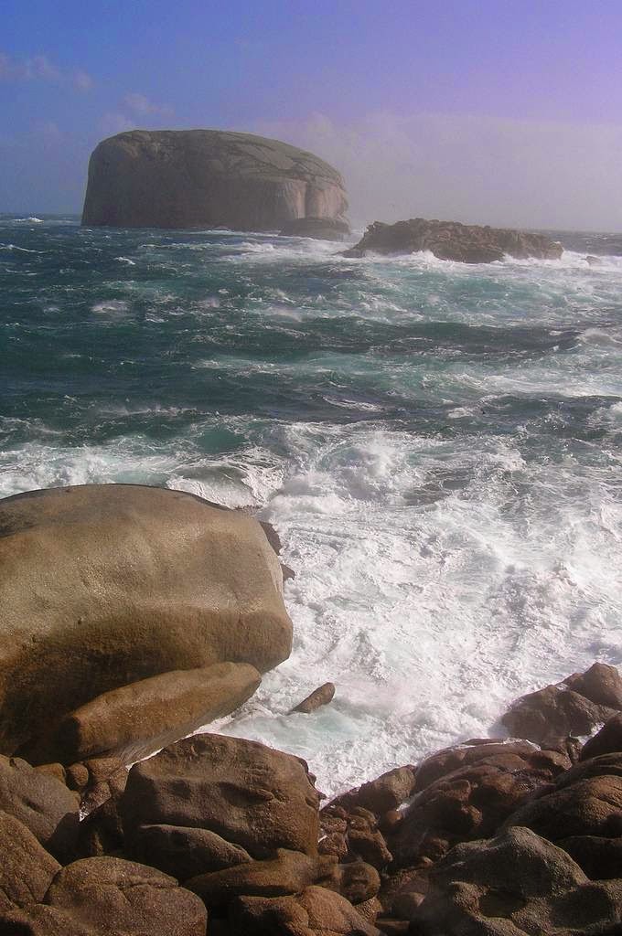 Skull Rock la base de Super Villain parfaite skull rock cleft island australie base de super villain 1 skull-rock-cleft-island-australie-base-de-super-villain-1