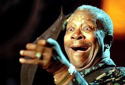 Des guitaristes avec des limaces géantes des guitaristes avec des limaces geantes a la place de la guitare 9 des-guitaristes-avec-des-limaces-geantes-a-la-place-de-la-guitare-9