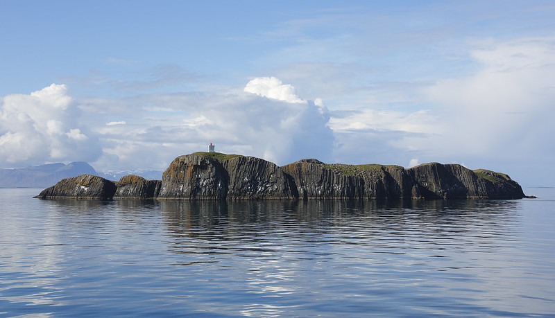 La très isolée maison de l'île d'Elliðaey tres isolee maison de l ile d ellidaey islande 2 Elli?aey (Brei?afj?r?ur), Iceland