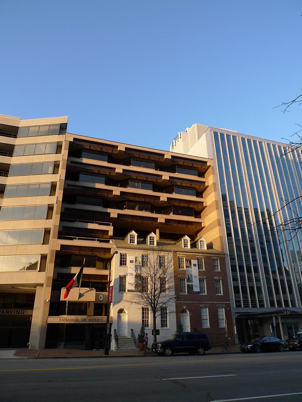 11 bâtiments insolites du monde 11 batiments insolites ambassade du 11-batiments-insolites-ambassade-du-mexique