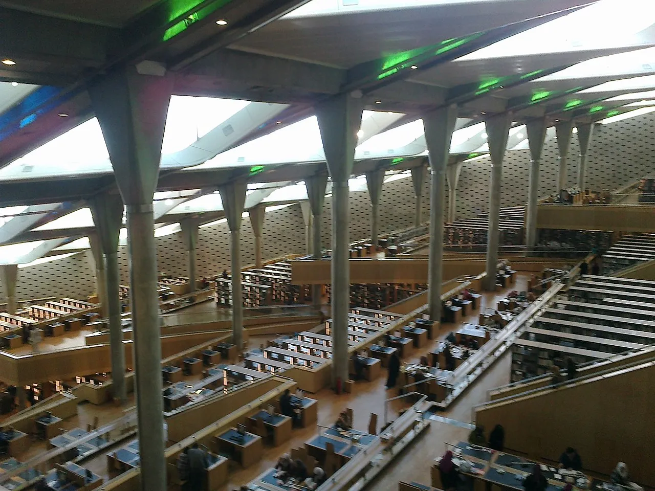 39 endroits à visiter avant de mourir endroits a visiter avant de mourir librairie d alexandrie egypte endroits-a-visiter-avant-de-mourir-librairie-d-alexandrie-egypte