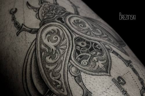 Les tatouages en pointillisme de Ilya Brezinski les tatouages en pointillisme de ilya brezinski 3 les-tatouages-en-pointillisme-de-ilya-brezinski-3
