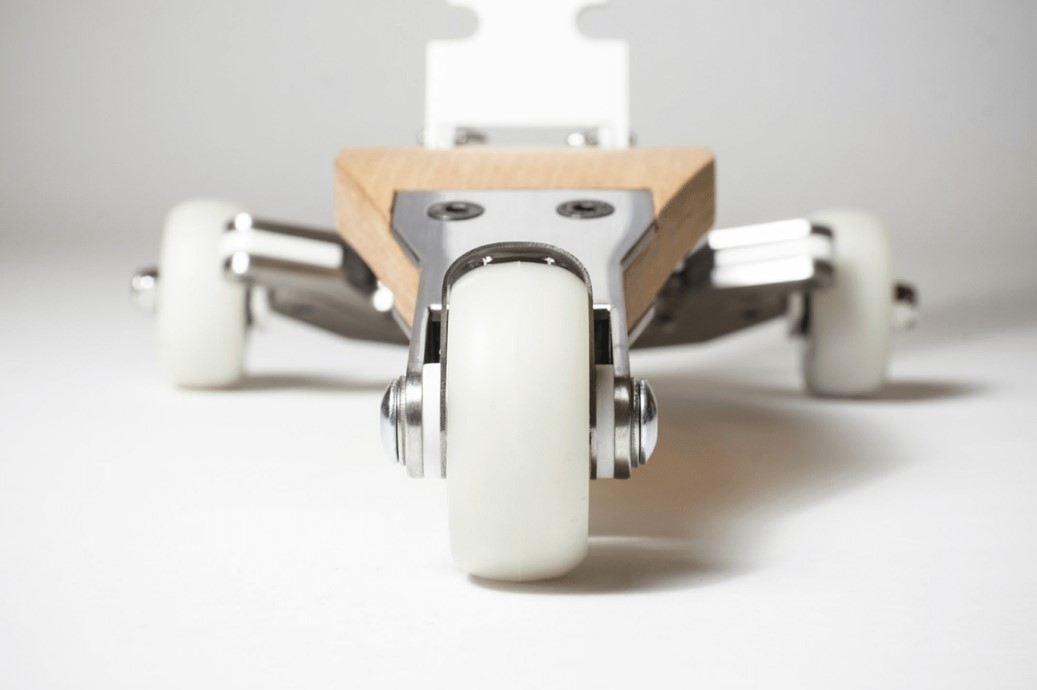 La trottinette-ceinture la trottinette ceinture design de adam torok transport portatif 4 la-trottinette-ceinture-design-de-adam-torok-transport-portatif-4