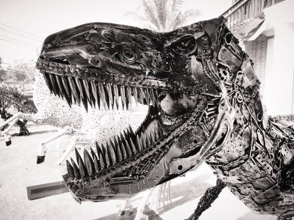 Les sculptures en ferrailles automobile de Ban Hun Lek #recyclage sculptures en ferrailles automobile recyclage metal rouilleban hun lek 5 sculptures-en-ferrailles-automobile-recyclage-metal-rouilleban-hun-lek-5