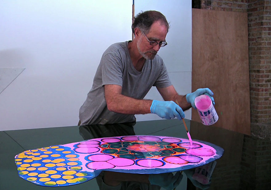 Les créations psychédéliques en peinture et résine de Bruce Riley art psychedelique en peinture et resine par bruce riley 1 art-psychedelique-en-peinture-et-resine-par-bruce-riley-1