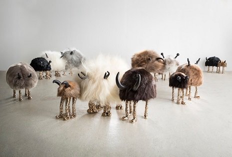 Les meubles en fourrure des frères Haas meubles en fourrure des freres hass mini beasts meubles-en-fourrure-des-freres-hass-mini-beasts