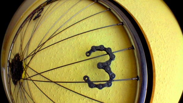 Recyclage d'un vélo en horloge recyclage d un vieux velo en horloge 2 recyclage-d-un-vieux-velo-en-horloge-2