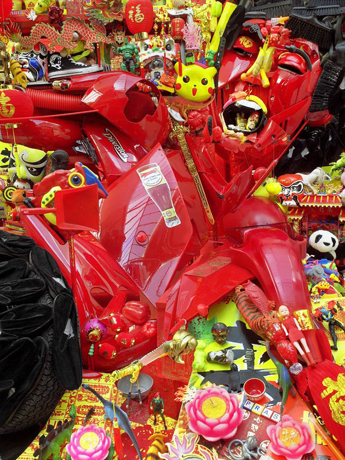 Les sculptures en anamorphose de Bernard Pras les sculptures en anamorphose de bernard pras composition objets perspective 4 les-sculptures-en-anamorphose-de-bernard-pras-composition-objets-perspective-4