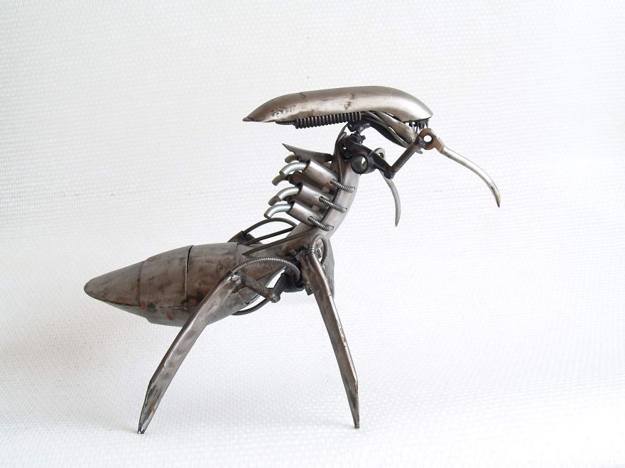 Recyclage de pièces de motos en sculptures d'animaux steampunk recyclage de vieilles pieces de voitures et de motos en sculpture d animaux steampunk tomas Vitanovsky alien 3 recyclage-de-vieilles-pieces-de-voitures-et-de-motos-en-sculpture-d-animaux-steampunk-tomas-Vitanovsky-alien-3