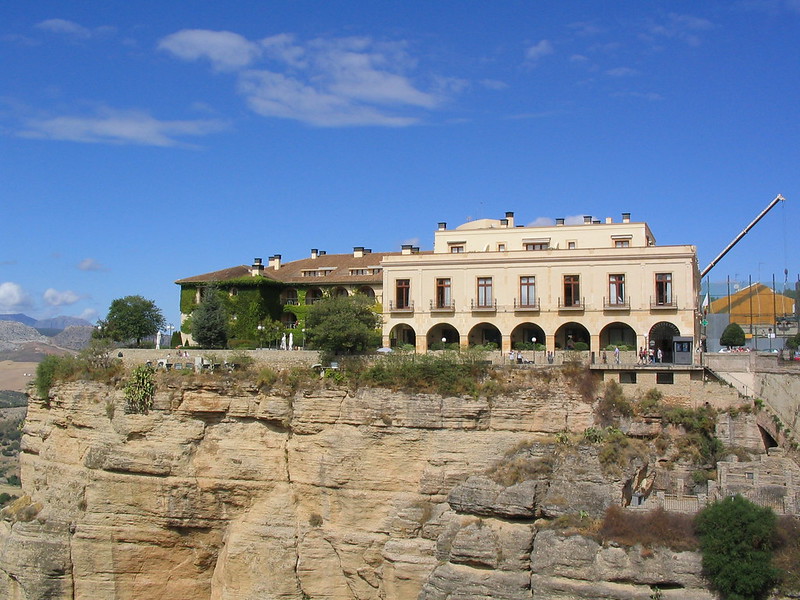 Les 10 hôtels les plus vertigineux 10 hotels les plus vertigineux parador de ronda espagne 2 10-hotels-les-plus-vertigineux-parador-de-ronda-espagne-2