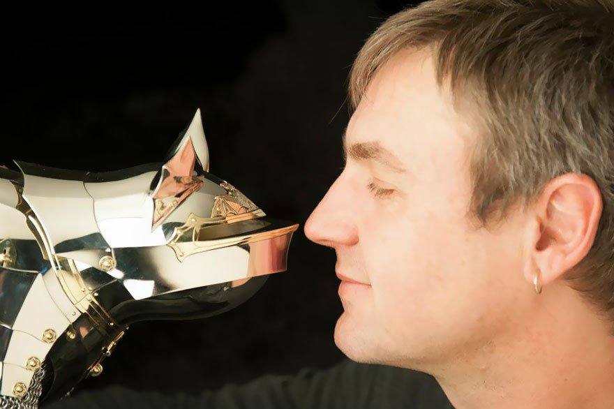 Les armures pour chat et souris de Jeff de Boer armures pour chat et souris jeff deboer bat chat 1 armures-pour-chat-et-souris-jeff-deboer-bat-chat-1