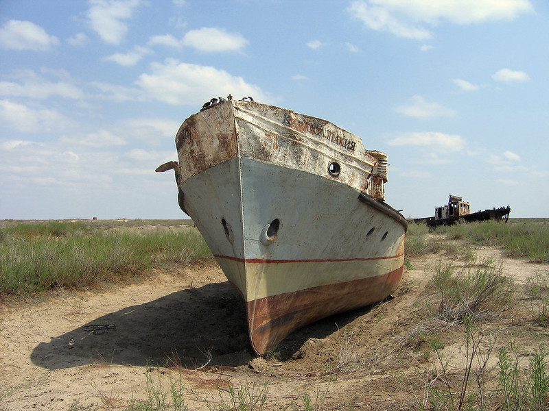 Mo'ynaq et son cimetière de bateaux dans le désert moy naq cimetiere de bateaux ouzbeskistan mer d aral 13 moy-naq-cimetiere-de-bateaux-ouzbeskistan-mer-d-aral-13