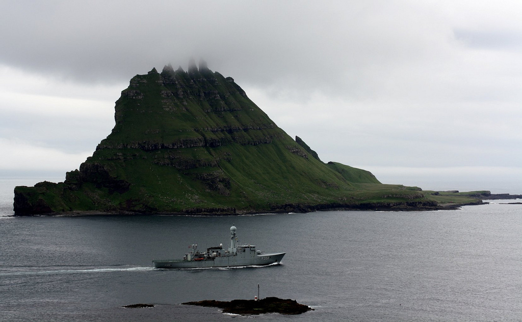 15 géniales cachettes de base de super Villain 15 geniales cachettes de base de super villain Tindholmur iles Feroe 2 15-geniales-cachettes-de-base-de-super-villain-Tindholmur-iles-Feroe-2