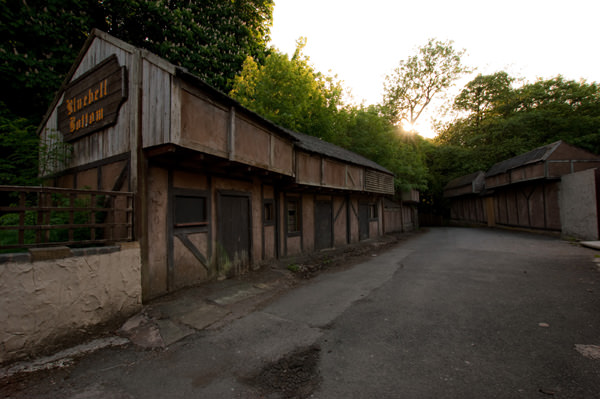 45 superbes endroits abandonnés 45 superbes endroits abandonnes 33 camelot theme park 45-superbes-endroits-abandonnes-33-camelot-theme-park