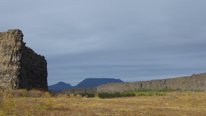 Asbyrgi - un cirque en forme de fer à cheval Asbyrgi un cirque en forme de fer a cheval 10 Asbyrgi-un-cirque-en-forme-de-fer-a-cheval-10