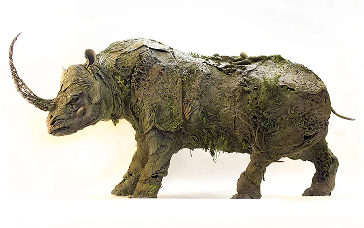 Les sculptures d'animaux surréalistes de Ellen Jewett de nouvelles sculptures surrealistes d animaux meles a de la flore de Ellen Jewett 3 de-nouvelles-sculptures-surrealistes-d-animaux-meles-a-de-la-flore-de-Ellen-Jewett-3