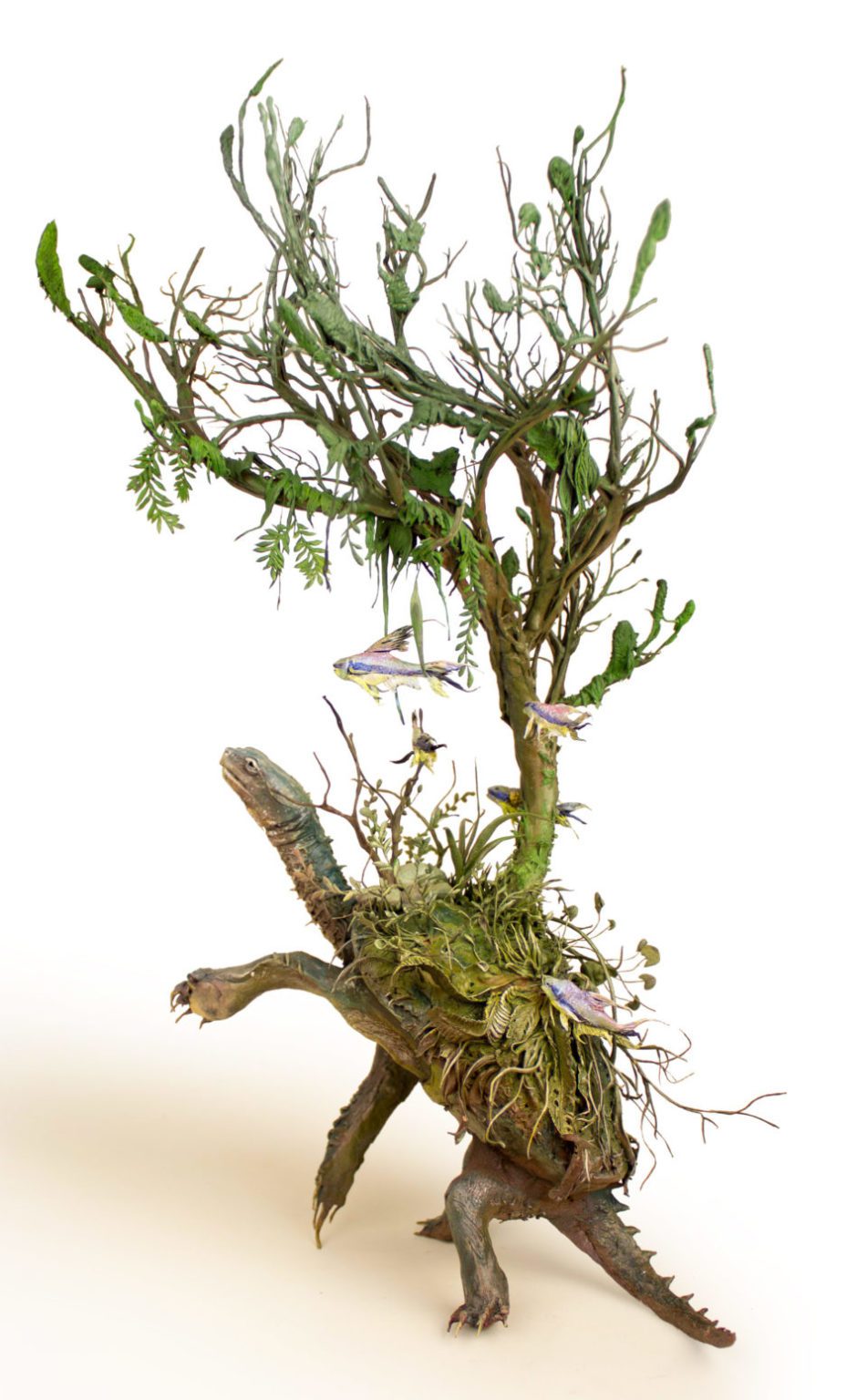 Les sculptures d'animaux surréalistes de Ellen Jewett de nouvelles sculptures surrealistes melant faune et flore par Ellen Jewett 10 951x1536 1 de-nouvelles-sculptures-surrealistes-melant-faune-et-flore-par-Ellen-Jewett-10