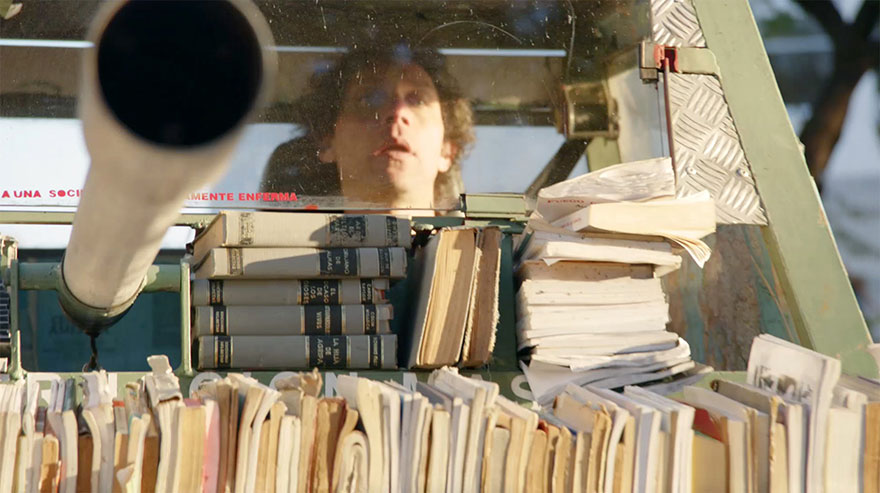 Le tank à livre, arme d'instruction massive tank a livres arme instruction massive 2 tank-a-livres-arme-instruction-massive-2