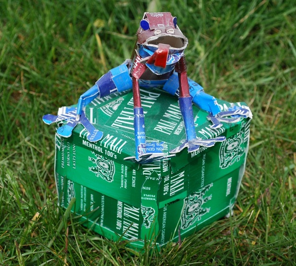 45 recyclages de paquets de cigarettes 45 recyclages de paquets de cigarettes 21 grenouille 45-recyclages-de-paquets-de-cigarettes-21-grenouille