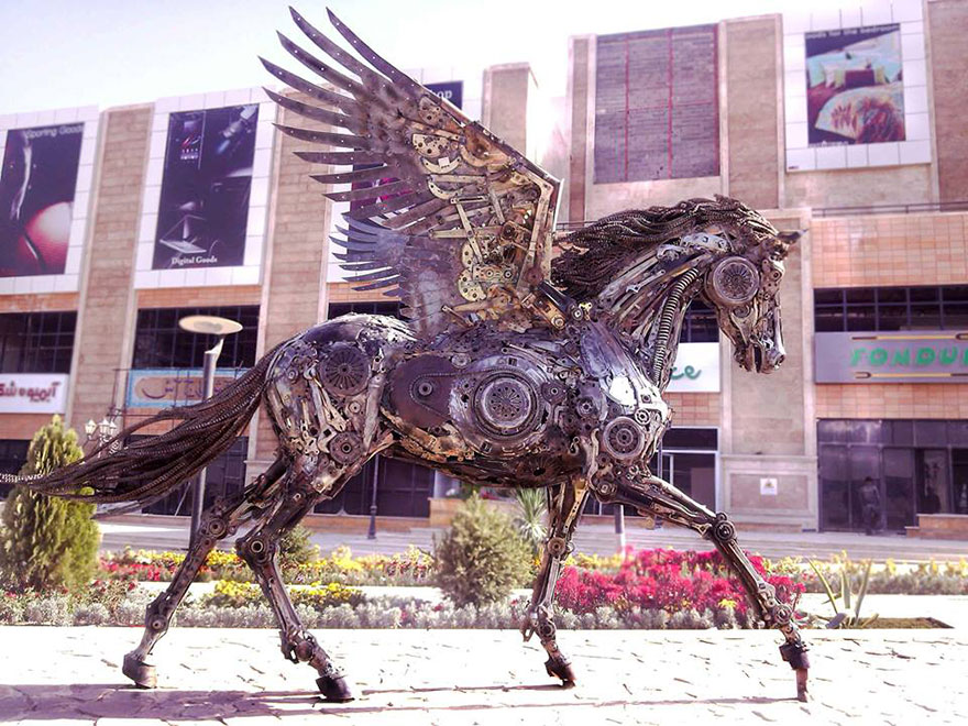 Les sculptures d'animaux steampunk en recyclage de ferraille de Hasan Novrozi sculptures d animaux steampunk en recyclage de ferraille de Hasan Novrozi 11 sculptures-d-animaux-steampunk-en-recyclage-de-ferraille-de-Hasan-Novrozi-11