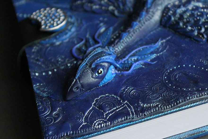 Les couvertures de livres féeriques de Aniko Kolesnikova Les couvertures de livres feeriques de Aniko Kolesnikova 22 Les-couvertures-de-livres-feeriques-de-Aniko-Kolesnikova-22