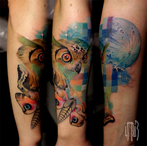 Les tatouages avec des glitchs de Lesha Lauz Les tatouages avec des glitchs de Lesha Lauz 15 Les-tatouages-avec-des-glitchs-de-Lesha-Lauz-15