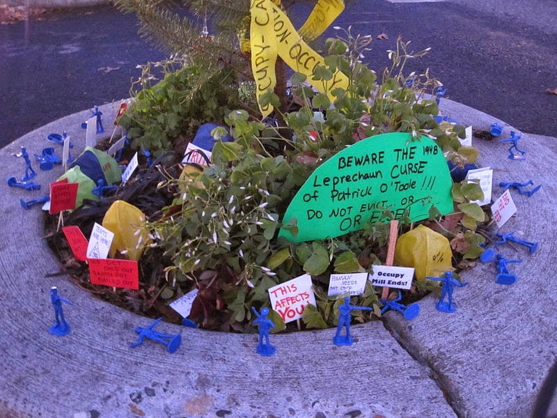 Mills End Park, le plus petit parc du monde Mills End Park le plus petit parc du monde 7 Mills-End-Park-le-plus-petit-parc-du-monde-7