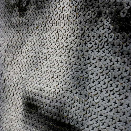 Les portraits en vis qui semblent être des photos par Marc Schneider portraits en vis qui semblent etre des photos par Marc Schneider 6 portraits-en-vis-qui-semblent-etre-des-photos-par-Marc-Schneider-6