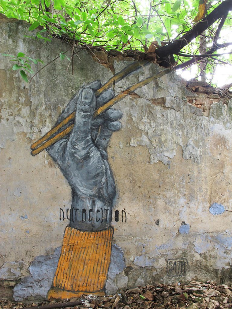 Du street-art qui interagit avec son environnement par Sath Du street art qui interagit avec son environnement par Sath 2 Du-street-art-qui-interagit-avec-son-environnement-par-Sath-2