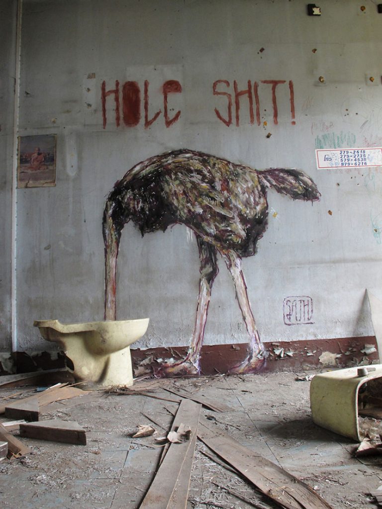 Du street-art qui interagit avec son environnement par Sath Du street art qui interagit avec son environnement par Sath 3 Du-street-art-qui-interagit-avec-son-environnement-par-Sath-3