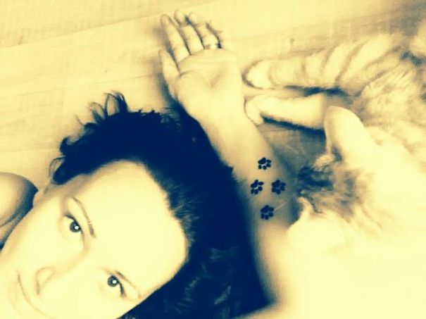 50 tatouages de chats minimalistes 50 tatouages de chats minimalistes 51 50-tatouages-de-chats-minimalistes-51