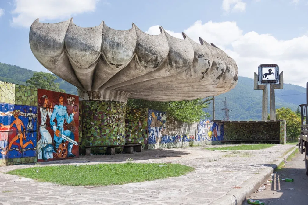 Les arrêts de bus insolites de l'époque soviétique arrets de bus insolites de l epoque sovietique 4 arrets-de-bus-insolites-de-l-epoque-sovietique-4