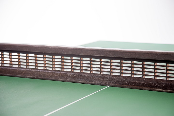 Une table de ping-pong en rails recyclés une table de ping pong en rails recycles 3 une-table-de-ping-pong-en-rails-recycles-3