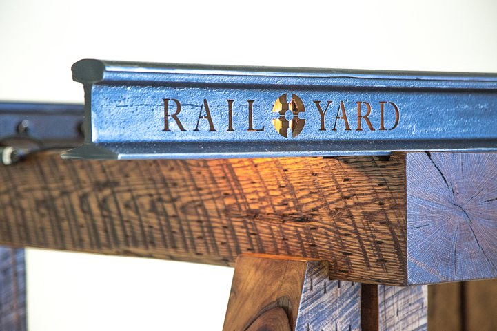 Une table de ping-pong en rails recyclés une table de ping pong en rails recycles 4 une-table-de-ping-pong-en-rails-recycles-4