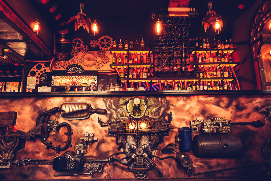 Le Enigma Café - un bar steampunk cinétique Le Enigma Cafe un bar steampunk cinetique 7 Le-Enigma-Cafe-un-bar-steampunk-cinetique-7