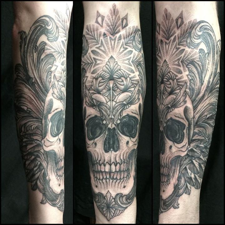 Les tatouages monochromes de Maud Dardeau Les tatouages monochromes de Maud Dardeau 8 Les-tatouages-monochromes-de-Maud-Dardeau-8