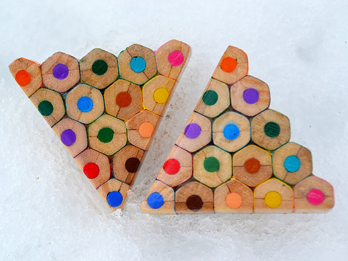 Des bijoux avec des crayons par Anna Čurlejová Des bijoux avec des crayons par Anna curlejova 6 Des-bijoux-avec-des-crayons-par-Anna-curlejova-6