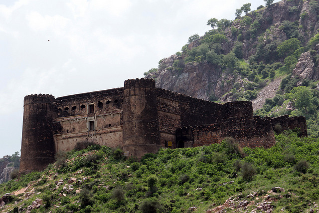 La ville fantôme de Bhangarh, la plus hantée d'Inde La ville fantome de Bhangarh la plus hantee d Inde 20 La-ville-fantome-de-Bhangarh-la-plus-hantee-d-Inde-20