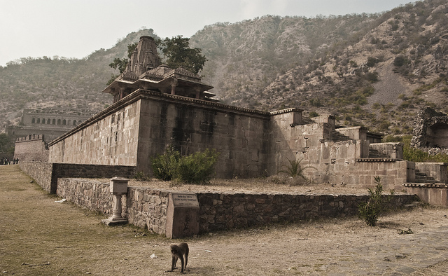 La ville fantôme de Bhangarh, la plus hantée d'Inde La ville fantome de Bhangarh la plus hantee d Inde 3 La-ville-fantome-de-Bhangarh-la-plus-hantee-d-Inde-3