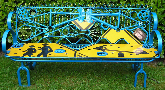 3 bancs avec des matériaux recyclés pour les écoles bancs avec des materiaux recycles pour les ecoles 2 3 bancs avec des matériaux recyclés pour les écoles